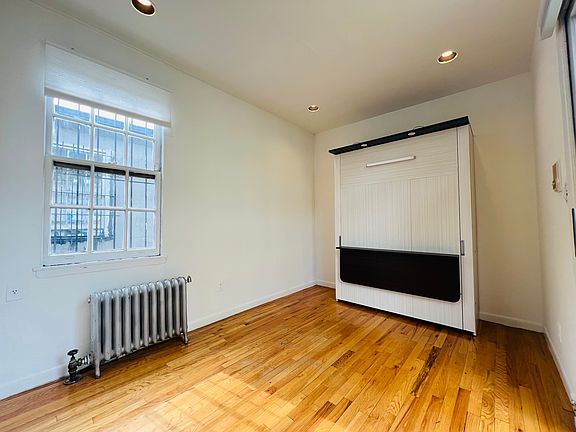 5th image of 65 W 85th St #4E