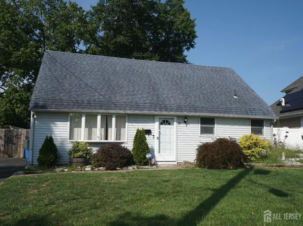 47 Wendy Rd, Colonia, NJ 07067