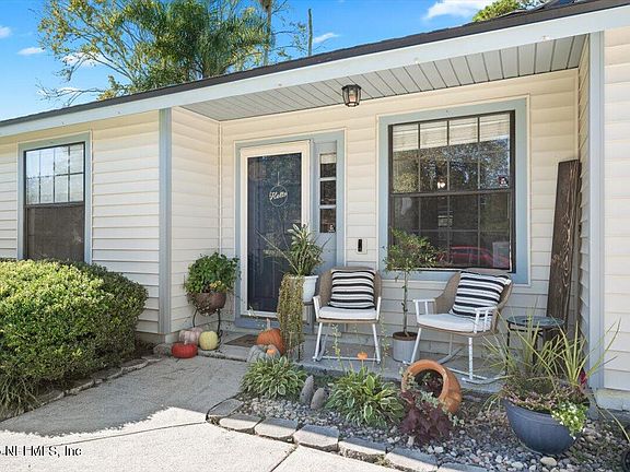 5th image of 10858 MORGAN HORSE Drive E