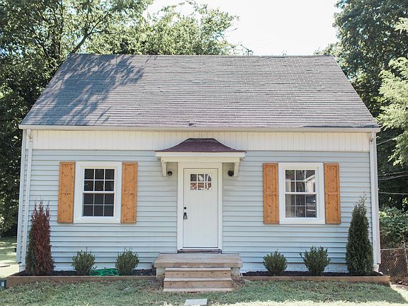 Cottage style home
