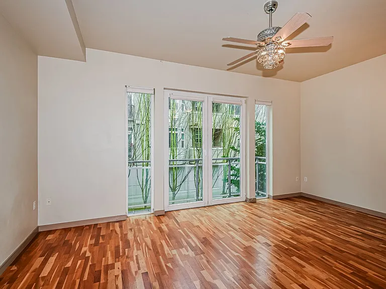 375 Kirkland Ave #209 — Photo 6