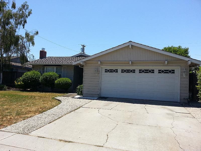 1st image of 518 Sioux Ln