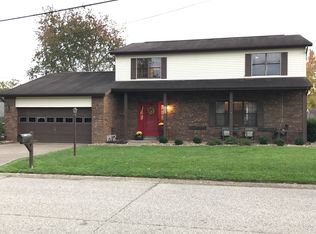 106 Forest Dr, Ona, WV 25545