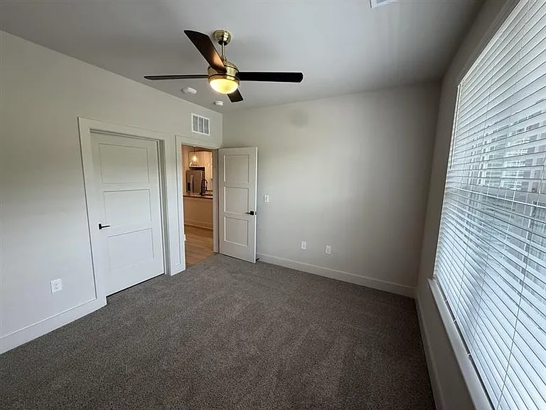 District on the Etowah Apartments — Photo 548