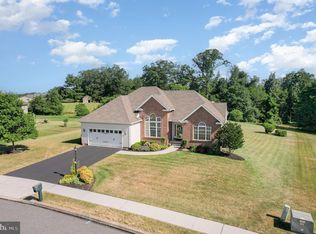 6 Tyler Dr, Hanover, PA 17331