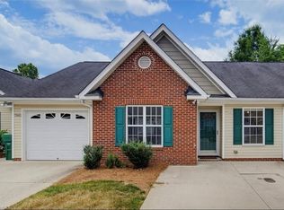 7844 Woodpark Dr, High Point, NC 27265