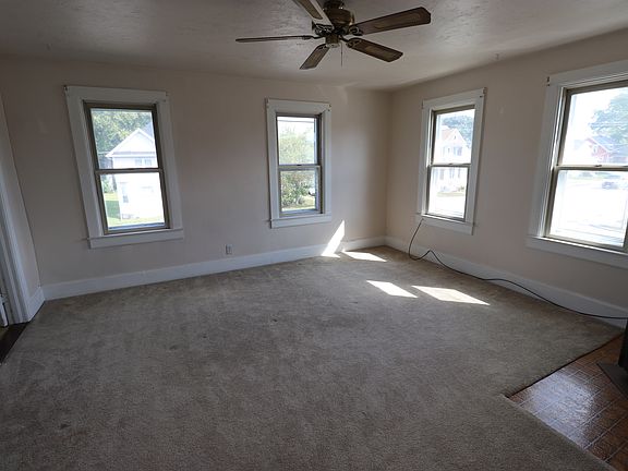 5th image of 1103 Center Ave