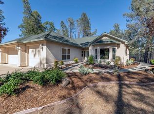 10313 White Star Rd, Redding, CA 96001