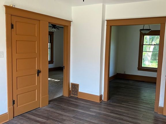 4th image of 107 W Palmer St