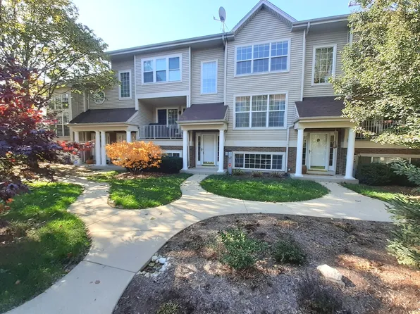 11 E Illinois Ave, Palatine, IL 60067