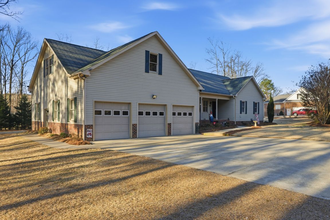 2045 Twin Acres Road-1