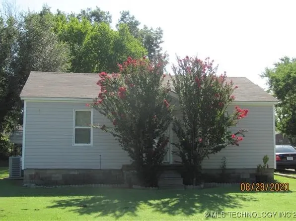 111 S 4th St, Morris, OK 74445