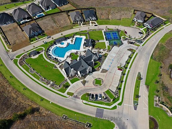 4th image of 2841 Saltwood Ct