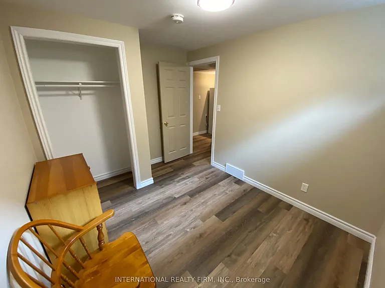 14 McGibbon Blvd #BASEMENT — Photo 7