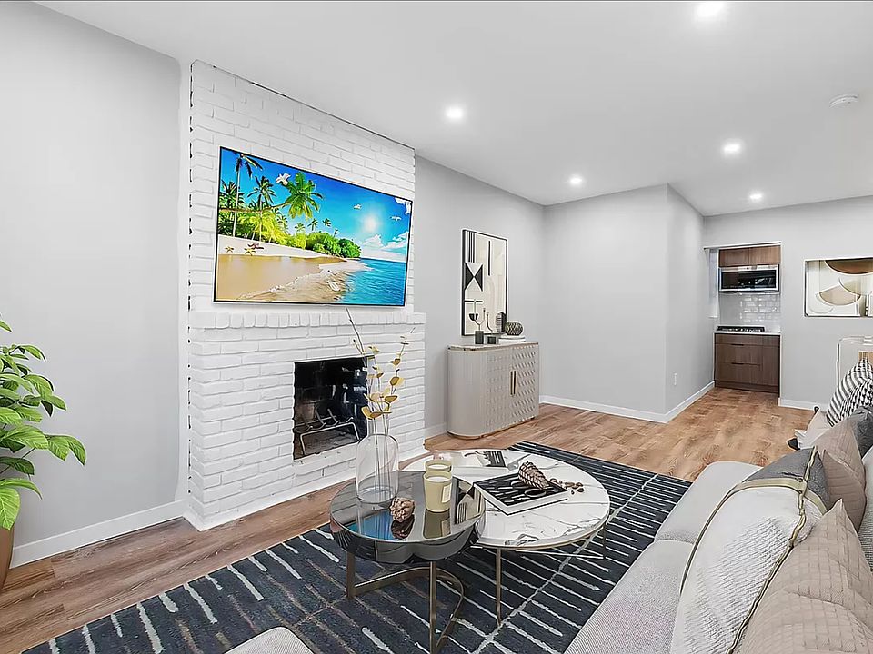 1st image of 453 W 48th St #4F