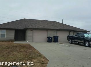 809 S Chestnut St, Buffalo, MO 65622