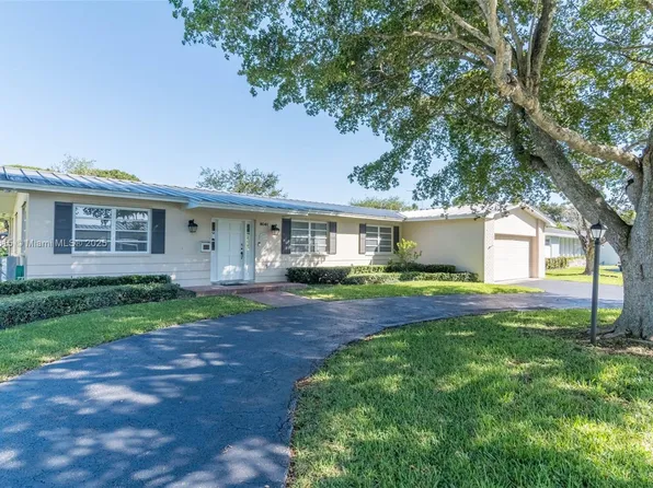 8041 SW 139th Ter, Palmetto Bay, FL 33158