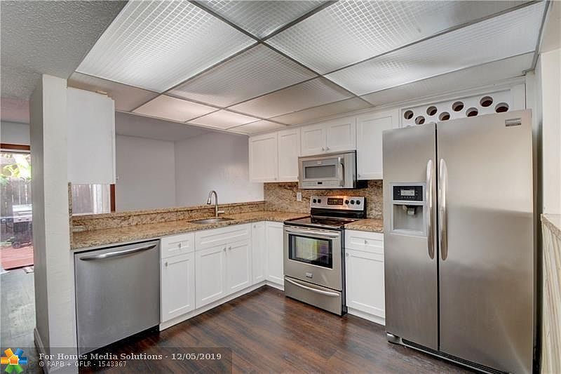 1st image of 5241 SW 40th Ave #35