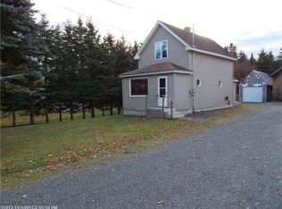 46 Hughes Rd, Mapleton, ME 04757