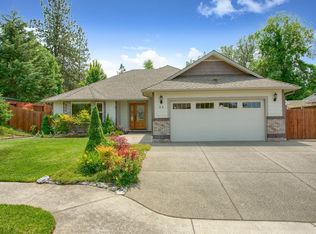 83 Troll View Rd, Grants Pass, OR 97527