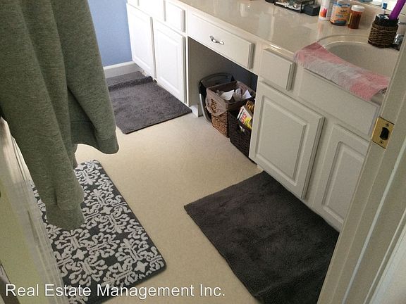 5th image of 221 Venturi Dr