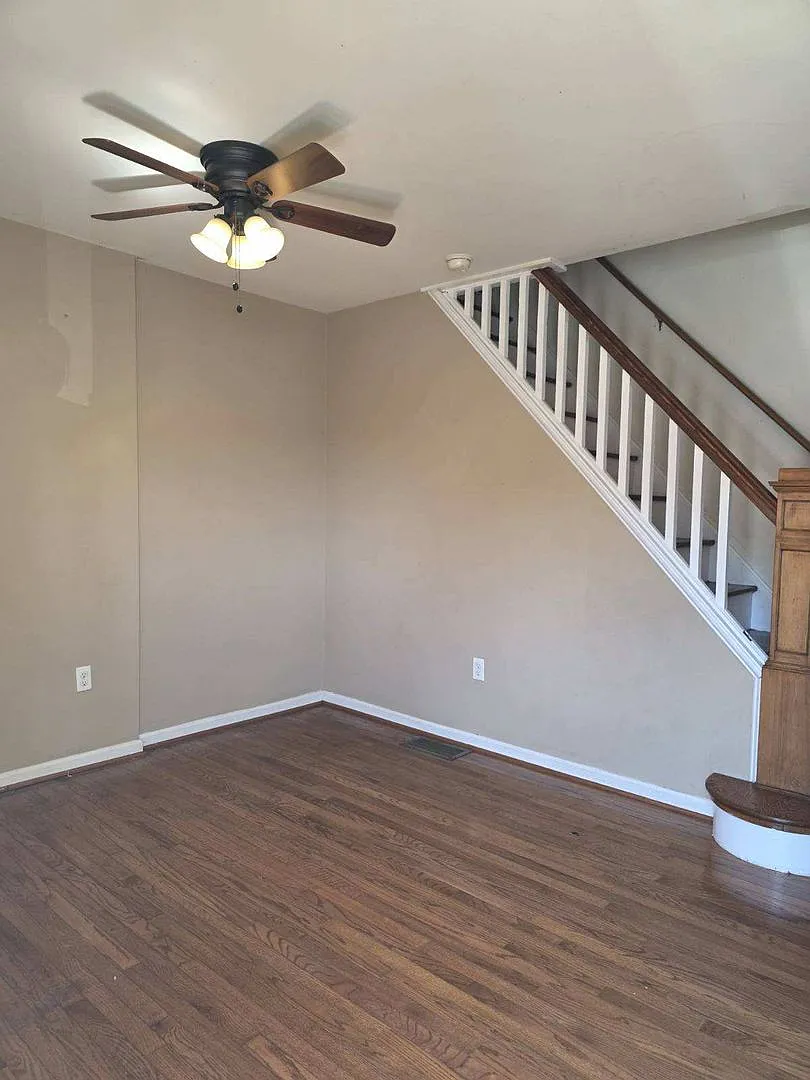 Wilmington Rowhome - Hedgeville Area — Photo 2