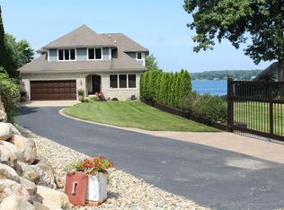 315 Waverly Rd, La Porte, IN 46350