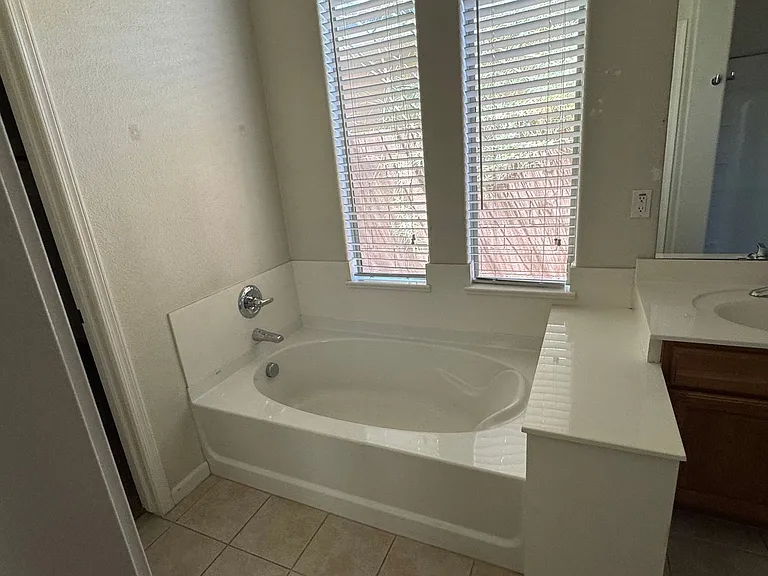 13518 W Cypress St — Photo 13