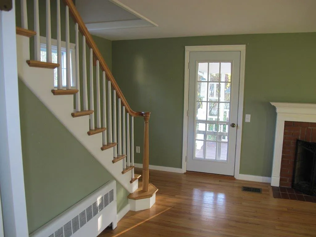 65 Mayflower Hill Dr — Photo 3