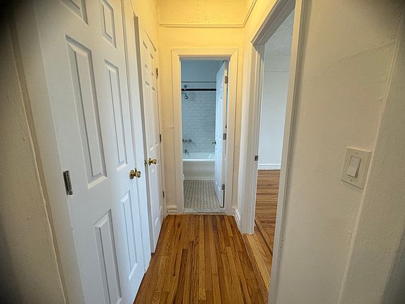 4th image of 3204 Holland Ave APT 4B