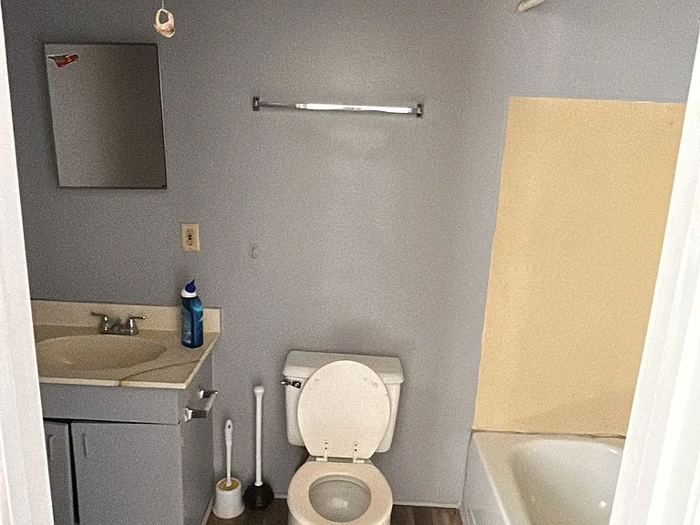37 N Mulberry St #5 — Photo 4