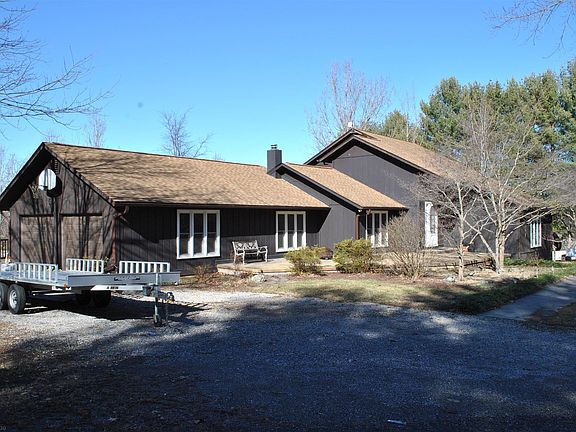 2nd image of 2281 Lubna Dr