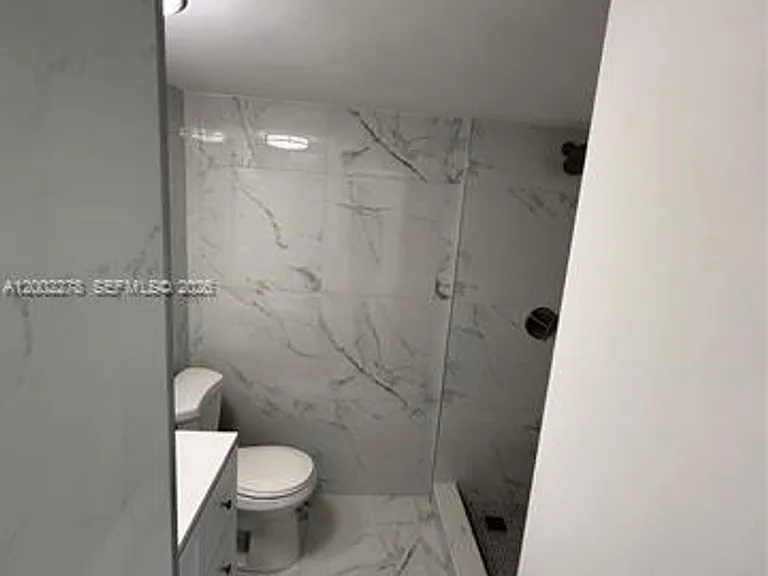 5700 Collins Ave #15H — Photo 18