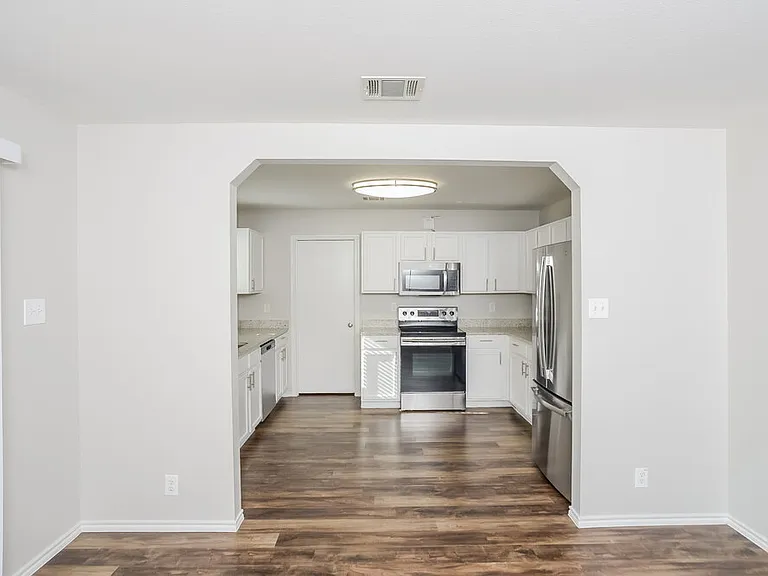 207 Cedron Chase — Photo 8