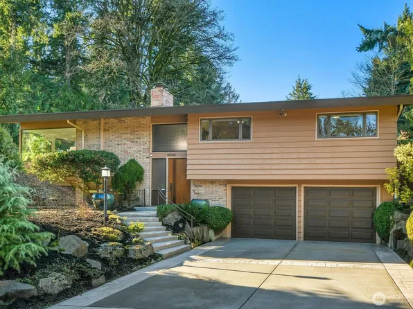 19045 46th Avenue NE, Lake Forest Park, WA 98155