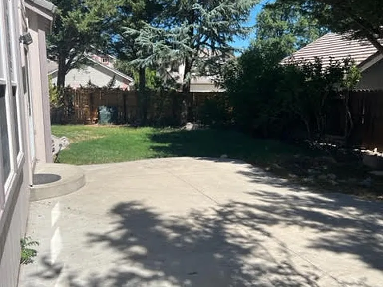 4185 Falling Water Dr — Photo 19