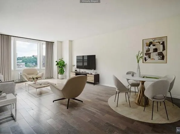 2309 City Pl, Edgewater, NJ 07020