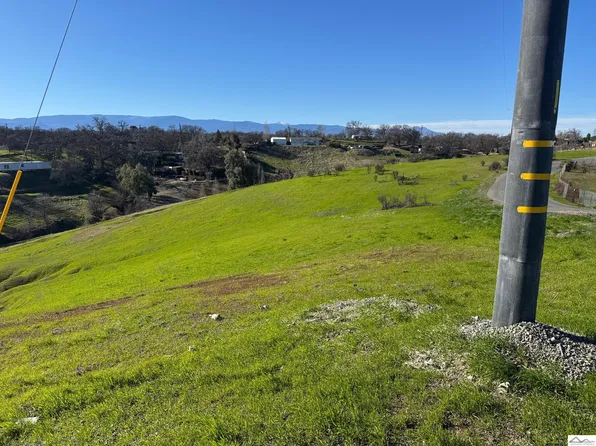 7095 Cougar Dr, Corning, CA 96021