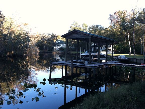 3rd image of 4014 Scenic Dr