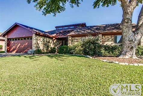 3rd image of 6624 Bayberry Dr