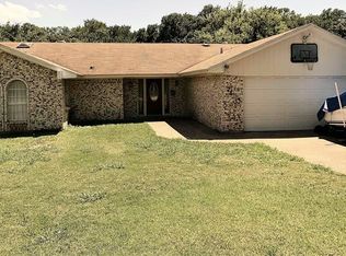 7120 Martha Ln, Fort Worth, TX 76112