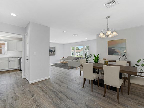 2nd image of 9 Derby Ln
