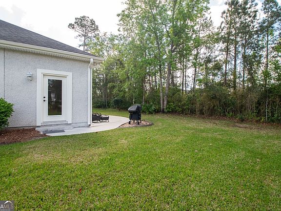 3rd image of 123 Fiddlers Cove Dr
