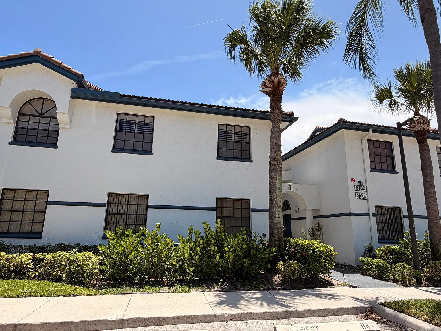 3 bed, 2.0 bath, 1495 sqft, $2,500 — Photo 2