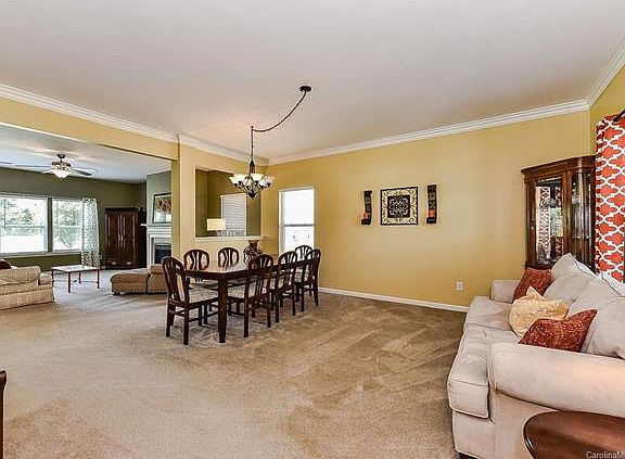 3rd image of 1028 Regal Manor Ln #30