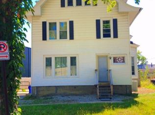 1025 3rd Ave SW, Cedar Rapids, IA 52404