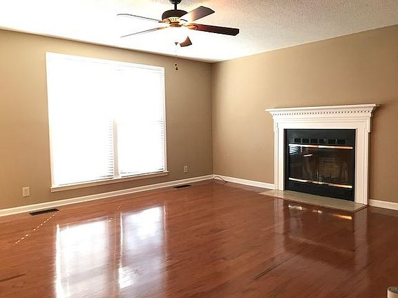 4th image of 412 Cajawa Dr
