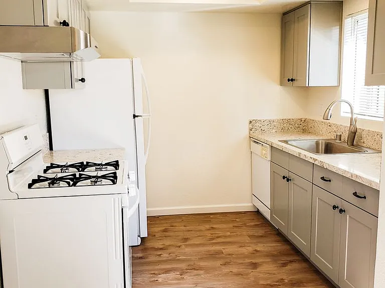 533 W Ward Ave — Photo 6