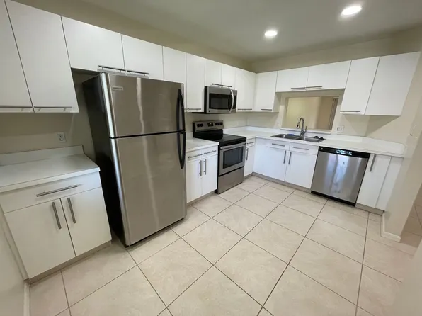 7768 Jewel Ln, Naples, FL