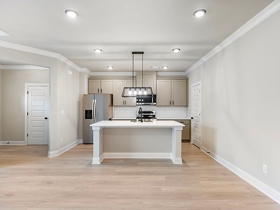 7th image of this home